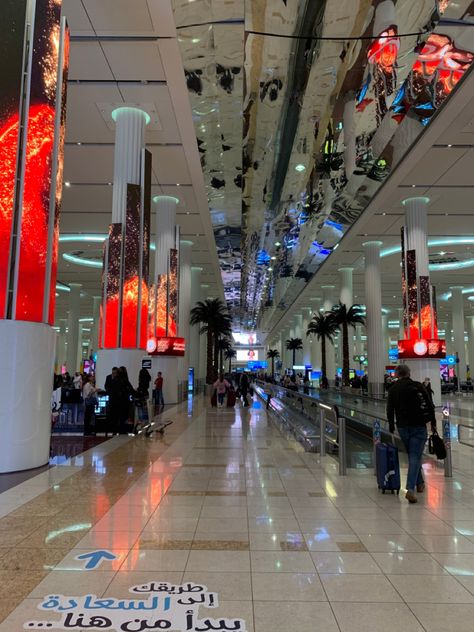 Dxb Airport, Airport Terminal 3, Emirates A380, Dubai International Airport, Dubai Airport, Airport Terminal, Airports Terminal, Airport Travel, International Airport