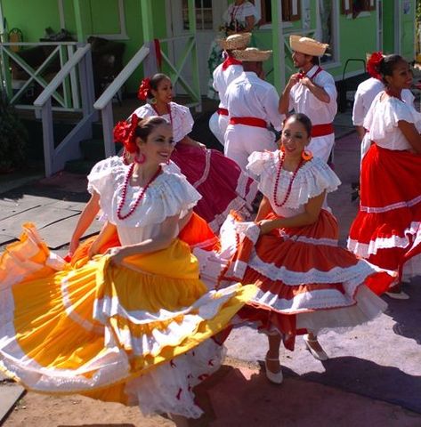 Puerto Rican Dress, Cuba Girl, Puerto Rico Clothing, Hispanic Wedding, Puerto Rico Art, Puerto Rican Culture, Puerto Rican Pride, Culture Day, Culture Clothing