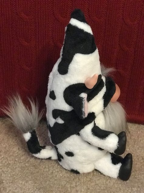 Rooster Gnome, Animal Gnomes, Cow Gnome, Cow Farm, Gnomes Diy, Barnyard Animals, Diy Gnomes, Gnomes Crafts, Crafty Gifts