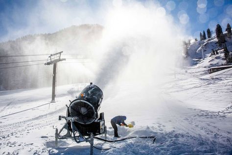 Melting ski resorts are developing a fatal addiction to snow machines Vail Ski Resort, Vail Skiing, Breckenridge Ski Resort, Whistler Ski, Snow Machine, Apres Ski Party, Snow Images, Best Ski Resorts, Colorado Skiing