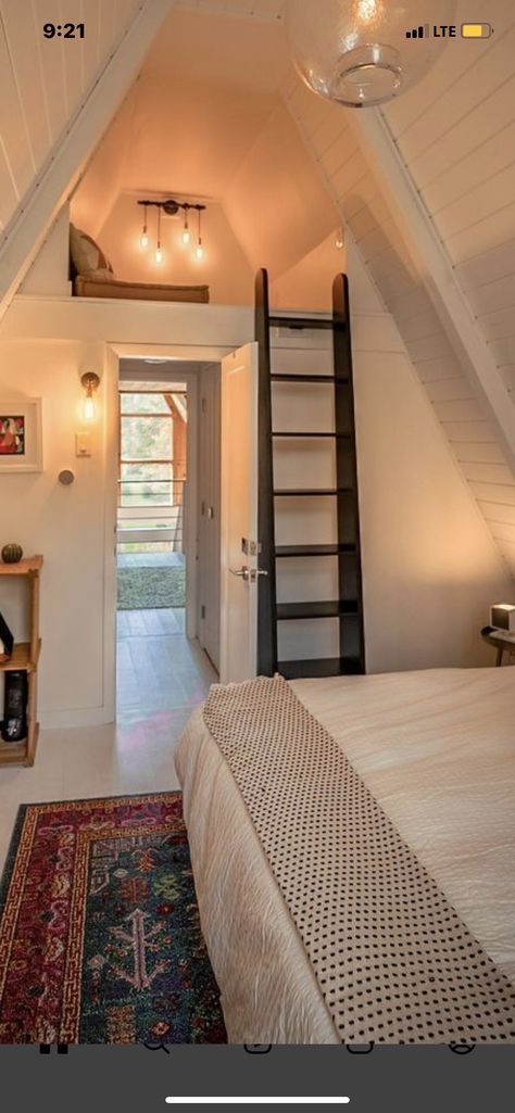 Barn Loft Bedroom, Loft Hatch Ideas, Private Mezzanine Bedroom, Lofted Bedroom Ideas, Finished Attic Bedroom, Attic Bedroom With Balcony, Attic Bedroom Kids, Playroom Attic, Cottage Mezzanine Bedroom