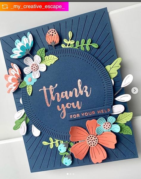 Simple Paper Flower, Handmade Greeting Card Designs, Card Design Handmade, Paper Flower Crafts, Paper Crafts Card, Paper Crafts Cards, Greeting Card Design, Floral Cards, Creative Cards