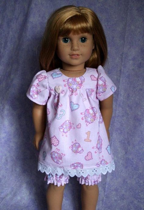 American Girl Doll Diy, Girls Clothes Patterns, American Girl Patterns, Doll Clothes Patterns Free, American Girl Doll Patterns, American Girl Doll Clothes Patterns, Dolls Clothes Diy, Sewing Doll Clothes, Doll Dress Patterns