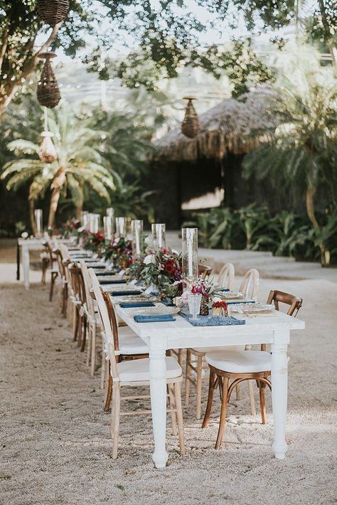 Gorgeous simple and rustic wedding table design for an outdoor reception. The candles are the perfect touch! Winter Wedding Destinations, Wedding Farmhouse, Beach Club Wedding, Wedding Setup, Costa Rica Beaches, Blue Weddings, Elopement Planning, Destination Bride, Rocky Mountain Wedding