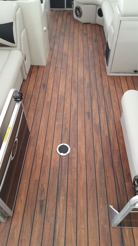 Pontoon Diy, Pontoon Makeover, Tolman Skiff, Pontoon Boat Decor, Boat Flooring Ideas, Diy Boat Seats, Boat Remodel, Yacht Flooring, Boat Upgrades