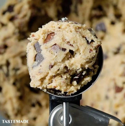 Tastemade Uk, Brown Butter Chocolate Chip, Brown Butter Chocolate Chip Cookies, Chocolate Chip Cookie Recipe, Chip Cookie Recipe, Butter Chocolate, Chocolate Chip Cookie, Brown Butter, Cookies Recipes Chocolate Chip