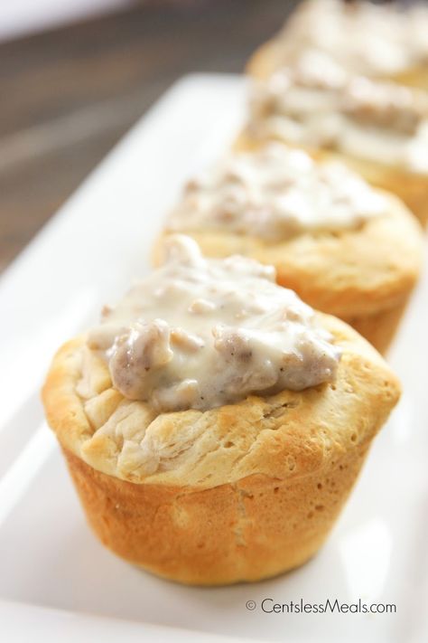 Biscuit And Gravy Appetizers, Biscuits And Gravy Bites, Biscuits And Gravy Muffins, Biscuit Gravy, Homemade Sausage Gravy, Biscuit Cups, Biscuits Gravy, Flaky Biscuits, Breakfast Bites