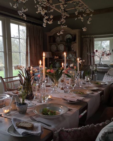 Susie Watson Designs on Instagram: “We won't let the weather today ☔ dampen our spirits for shooting Spring dining... Inside it looked beautiful but our poor and very paitent…” Susie Watson, Country Interiors, Weather Today, Country Interior, Table Settings, Dining Table, Let It Be, On Instagram, Instagram