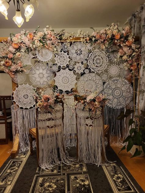 Dreamcatcher Wedding Decor, Dream Catcher Wedding Decor, Dreamcatcher Wedding, Wedding April, Marry My Best Friend, Marrying My Best Friend, Crochet Design, Dreamcatchers, Event Ideas