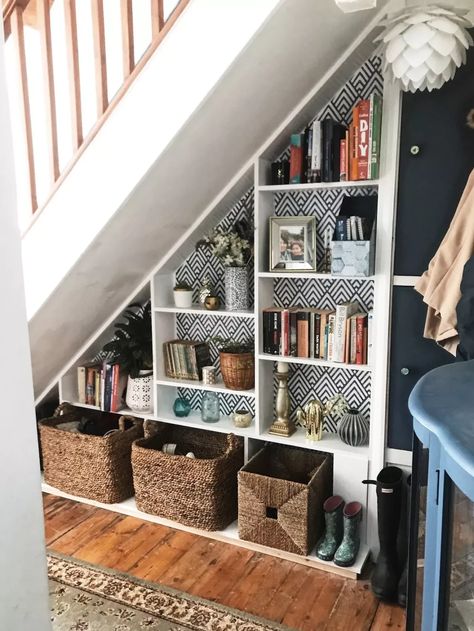 Discover smart under stair shoe storage solutions with our blog post. Keep your shoes organized and maximize space in your home! #homeorganization #shoeorgainization Build Storage Shelves, Under The Stairs Storage, Shelves Under Stairs, Understair Storage, Stairs Makeover Design, Stairs Renovation, Interior Drawing, Interior Industrial, Stairs Storage