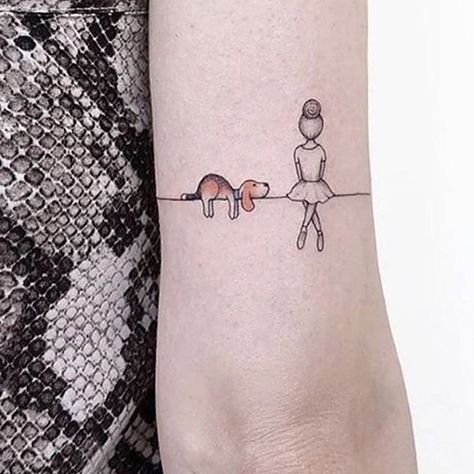 Dog Love Tattoo, Bracelet Tattoos With Names, Tattoo Gato, Heart Tattoos With Names, Wrist Tattoos Girls, Animal Tattoos For Women, Love Heart Tattoo, Round Tattoo, Janel Parrish