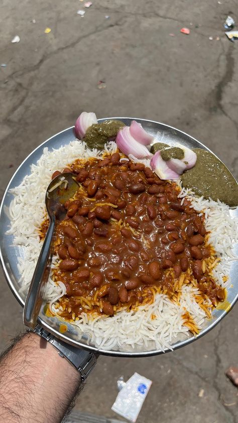 foodpandits on Instagram: Rajma Chawal 😍😍💯😋👌. @foodpandits Location: Sharma Dhaba Peerah, Jammu - Kashmir national highway next to nashri Tunnel #reels #food… Jammu Snaps, Kashmir Food, Dhaba Food, Rajma Chawal, Indian Fast Food, National Highway, Baby Movie, Jammu Kashmir, Indian Cooking Recipes