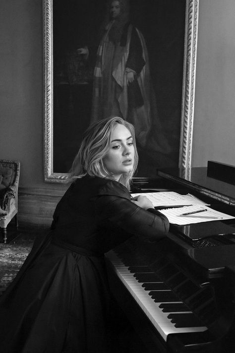 #adele #adeleadkins #music #artist #musicartist #19 #21 #25 #30 #weekendswithadele #magazine #aesthetic #fyp Female Singers Aesthetic, Adele Piano, Adele Wallpaper, Adele Pictures, Adele Music, Adele Photos, Adele Love, Adele Adkins, Annie Leibovitz