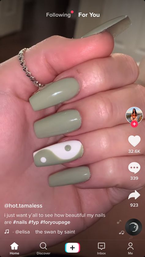 Sage Green Nails, Green Acrylic Nails, Minimal Nails, Simple Acrylic Nails, Soft Nails, Acrylic Nails Coffin Short, Summer Acrylic Nails, Acrylic Nails Coffin, Square Acrylic Nails