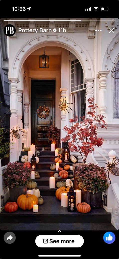 Elegant Halloween Decor, Classy Halloween Decor, Halloween Outside, Classy Halloween, Halloween Front Porch Decor, Elegant Halloween, Halloween Porch Decorations, Halloween Front Porch, Halloween Porch