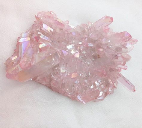 Angel Quartz, Geode Rocks, Titanium Aura Quartz, Marble Pink, Aura Quartz Crystal, Onyx Colour, Pink Aura, Aura Crystals, Reiki Healing Crystals