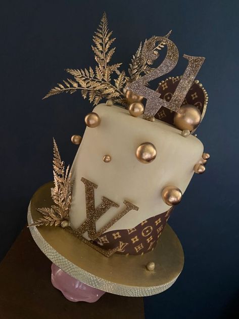 Louis Vuitton Cakes Birthdays, 26 Th Birthday Cake, Lv Birthday Cake For Women, Custom Birthday Cakes For Women, 23rd Birthday Cake Ideas For Women, Designer Cakes For Women, 26th Birthday Cake For Women, Lv Cakes Louis Vuitton Birthday, Louis Vuitton Cake For Women