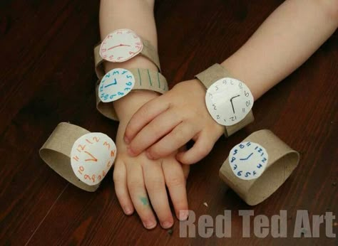 Could be used for I have.....who has or excuse what time is it? Cardboard Tube Crafts, Easy Toddler Crafts, Teaching Time, Toilet Paper Roll Crafts, Paper Roll Crafts, What Time Is It, Telling Time, Toilet Paper Roll, Elementary Math