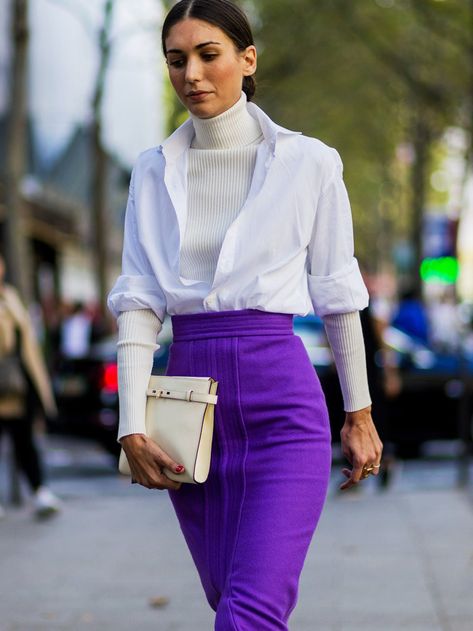 Secret Ways to Make Your Winter Clothes Look More Expensive via @WhoWhatWearUK Pencil Skirt Diy, Pencil Dress Outfit, Purple Pencil Skirt, White Shirt Outfits, Pencil Skirt Casual, Pencil Skirt Outfits, Rock Outfit, Purple Skirt, High Waisted Pencil Skirt