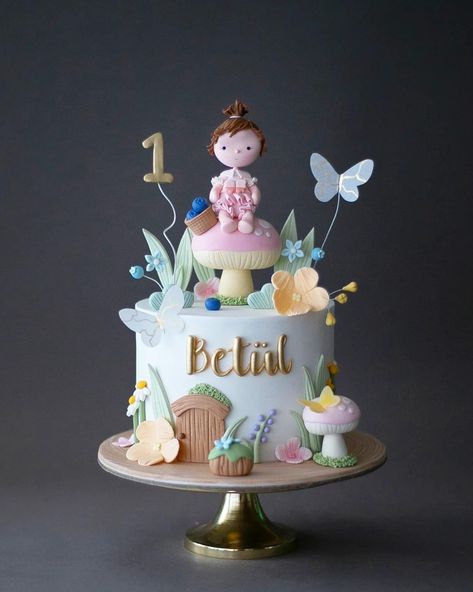 Birthday Cake Fairy Theme, Enchanted Forest Birthday Cake, Fairy Theme Birthday Cake, Pink Fairy Birthday Cake, Fairy Theme Cake Girl Birthday, Fairy First Birthday Cake, Fairyland Cake Design, Fairy Fondant Cake, Baby Cake Design