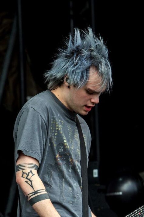 Michael Clifford Clifford Tattoo, Michael Clifford Tattoo, Mike Clifford, Mikey Clifford, 5sos Michael, Michael Gordon, Mike Wazowski, Punk Princess, Best Dj