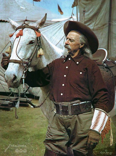 Buffalo Bills Wild West Show, Old West Photos, Wild West Show, Cowboy Decor, Western Artwork, Wilde Westen, Buffalo Bill, Cowboys And Indians, History Images