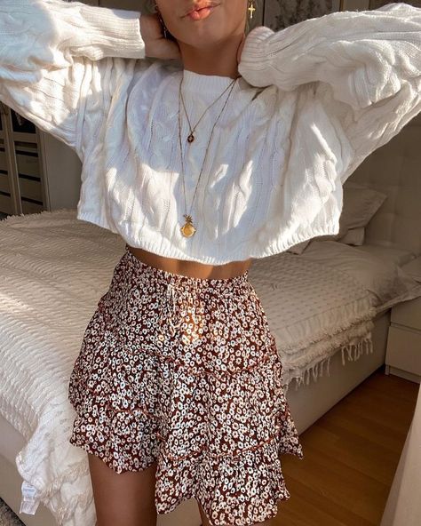 A Woman, Skirt, Floral, On Instagram, White, Instagram