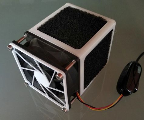 Air Purifier (active Carbon Filter) for 80mm Fan: I have decided that i wanted a better air quality in my house. In case of cats, dogs, smoke, unsufficient air circulation or whatever, an air purifier is always appreciable. Well, this is my filter! 3d Printer Enclosure, Plant Activities, Small Fan, Carbon Filter, Activated Carbon, How To Get Warm, Air Circulation, Wall Charger, Air Quality