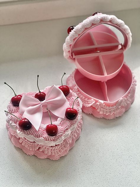 fake cake jewellery box, around 7 inches topped with fake cherries. Diy Cake Box Ideas, Cake Jewelry Box Diy, Jewellery Box Diy, Janecore Aesthetic, Jewelry Box Ideas, Cake Jewelry Box, Hello Kitty Birthday Theme, Faux Cake, Jewelry Box Diy