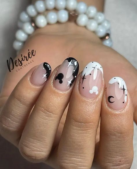 Mickey Ears Nails, November Disney Nails, Goth Disney Nails, Short Almond Disney Nails, Disney Nails Subtle, Hidden Mickey Nails, Disney Themed Nails Acrylic Short, Mickey Nail Designs, Epcot Nails