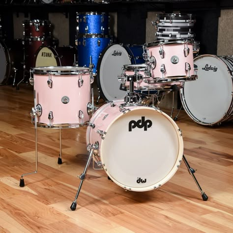 Pink Drum Set Aesthetic, Pink Drum Set, Pink Drums Aesthetic, Pink Drums, Drums Aesthetic, Electric Drum Set, Drum Pedals, Drum Design, Drum Throne