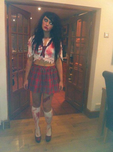 Pretty Zombie Costume, Punk Zombie Costume, Zombie High School, Zombie School Costume, Zombie Costume Women Diy, Zombie Outfit Halloween, Halloween Zombie Costumes, Zombie Costume Women, Zombie Makeup Halloween