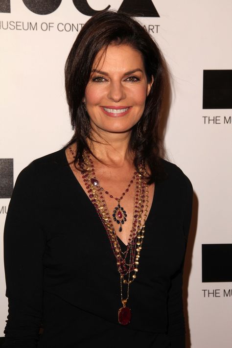 Sela Ward Sela Ward, Layered Jewellery, Dress Layered, Hair Pictures, Celebrities Female, Layered Necklaces, Pretty Woman, Earn Money, Mens Hairstyles