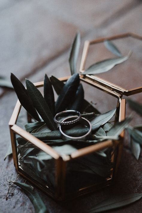 Barcelona Wedding. Casa Felix, Olivella. June 2019. Wedding Jewellery. Photo by Benjamin Wheeler. Ring Box Wedding Diy, Greek Wedding, Future Wedding Plans, Wedding Essentials, Wedding Ring Box, The Lovers, Wedding Preparation, Wedding Mood Board, Wedding Mood