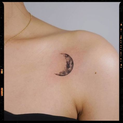 TATTOOS Moon On Collar Bone Tattoo, Realistic Crescent Moon Tattoo, Moon Tattoo On Collarbone, Moon Tattoo Designs For Women Arm, Real Moon Tattoo, Small Full Moon Tattoo, Whole Moon Tattoo, Moon Tattoo Back Shoulder, Collar Bone Tattoo Moon