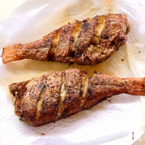 Fried Snapper Whole, Haitian Fried Fish, Fried Whole Red Snapper Recipes, Fried Red Snapper Recipes, Red Fish Recipes, Pan Fried Red Snapper, Red Snapper Filet Recipes, Snapper Filet Recipes, Whole Fried Fish