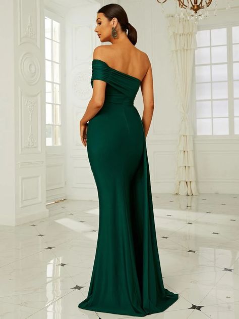 Missord One Shoulder Ruched Draped Side Floor Length Formal Dress | SHEIN UK Prom Dress Pattern, Backless Cocktail Dress, Side Split Dress, Emerald Green Dress, Emerald Green Dresses, Twisted Dress, Lace Party Dresses, Maxi Dress Prom, Solid Color Dress