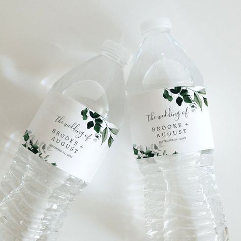 Moody Wedding Reception, Guest Welcome Bags, Fall Wedding Favor, Elegant Fall Wedding, Bags Elegant, Wedding Water, Water Bottle Labels Wedding, Wedding Water Bottles, Water Wedding