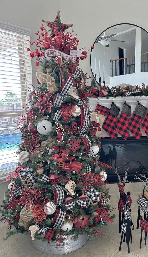 Rustic Plaid Christmas Tree, Black And Red Plaid Christmas Decor Living Room, Best Farmhouse Christmas Tree, Red Buffalo Plaid Flocked Christmas Tree, Plaid Xmas Tree Ideas, Red And Black Buffalo Plaid Christmas Tree, Simple Farmhouse Christmas Tree Ideas, Christmas Tree Themes Farmhouse, Buffalo Plaid Christmas Tree Ideas