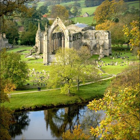 Bolton Abbey, Architecture Antique, Yorkshire Dales, England And Scotland, To Infinity And Beyond, Stonehenge, 12th Century, English Countryside, Yorkshire England