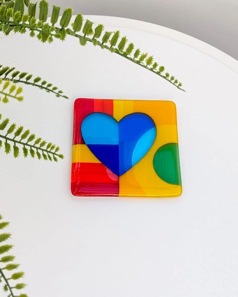 Valentine Heart rainbow coaster 2024: Table art in glass ♥️🧡💛💚💙 These are my final batch of fused glass heart coasters. I'm not planning to create any more, so if you're thinking of one, now's the time to buy! They will get to USA and UK addresses in time for Feb 14th ... #glassart #glassartist #glassfusing #artforinteriors #artforthehome #glasscollector #glassforsale #kilnformedglass #rainbowdecor #colourful #valentines #valentinegift #valentineday Fused Glass Coasters, Feb 14th, Heart Rainbow, Fused Glass Artwork, Kiln Formed Glass, Table Art, Rainbow Decorations, Glass Artwork, Glass Coasters