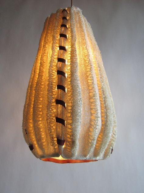 Unusual Lighting, Lampshade Makeover, Loofah Sponge, Slow Design, Eco Living, Handmade Lighting, Eco Friendly Design, Diy Lamp, Ceramic Lamp