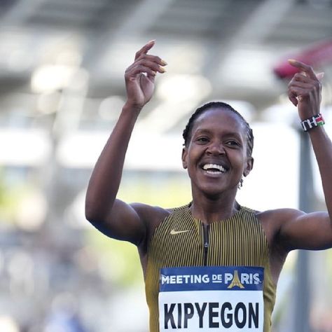 Track and Field⚡️ on Instagram: "🏅🌟 Record Shattered! 🌟🏅  Faith Kipyegon from Kenya has done it again, breaking her own world record in the women’s 1500m with an incredible time of 3:49.04! 🔥  ✦ Post by @athletics_eu  ✧ Photo by Chiara Montesan  #worldrecord #1500m #faithkipyegon #kenya" Kenya Country, 1500m, Mount Kenya Pictures, Brackenhurst Kenya, World Records, Track And Field, Kenya, The Incredibles, Instagram