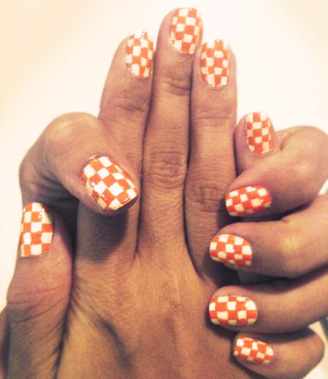 Orange Checkerboard Nails, Orange And Black Checkered Nails, Brown Checkerboard Nails, Orange And White Checkerboard Nails, Checkerboard Nail Art, Orange Checkered Nails, Tennessee Vols Nails, Checkboard Nails, Vols Nails