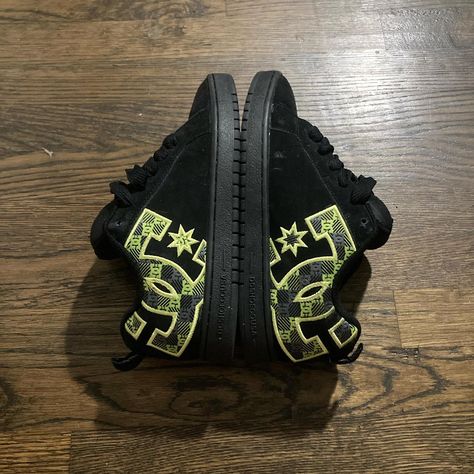 Vintage Y2K DC Shoes Fat Tongue Black and Green Size... - Depop Green Dc Shoes, Vintage Dc Shoes, Dc Shoes, Green Shoes, Y2k Grunge, Me Too Shoes, Vintage Y2k, Black Shoes, My Style