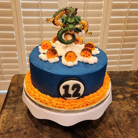 Dragon Ball Theme Party, Dragon Ball Cake Ideas, Vegeta Cake, Goku Birthday Cake, Dragonball Z Birthday, Dragonball Cake, Dragon Ball Cake, Dragon Ball Z Cake, Dragonball Z Cake