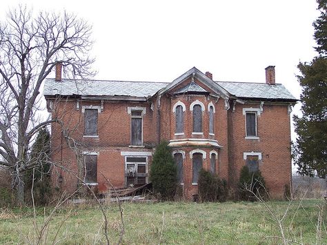 old abandoned houses for sale in NC | Recent Photos The Commons Getty Collection Galleries World Map App ... Abandoned Ohio, Scary Houses, Abandoned Property, Old Abandoned Houses, Old Mansions, Abandoned House, Abandoned Mansions, Old Farm Houses, Haunted Places