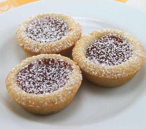 Strawberry Jam Tarts - Evil Shenanigans Strawberry Jam Tarts, Cream Filled Cupcakes, Strawberry Tarts, Mini Cherry Pies, Easy Tart Recipes, Brandy Snaps, Coconut Tart, Jam Tarts, Eggless Baking