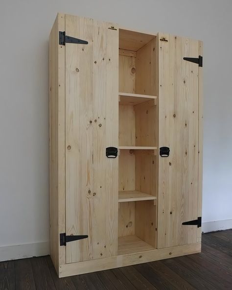 Get Woodworking plans:... - DIY Wood Projects | Facebook Diy Pantry, Closet Layout, Wooden Pallet Projects, Wood Shop Projects, Diy Kitchen Storage, Diy Storage Cabinets, Woodworking Projects That Sell, Creative Storage, Diy Closet