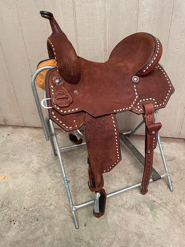 Robbie Phillips Barrel Saddle, Western Riding Tack, Bling Tack Sets, Barrel Racing Tack Rodeo, Leather Horse Tack, Bling Tack, Homesteading Animals, Tack Rooms, Teddy Boy